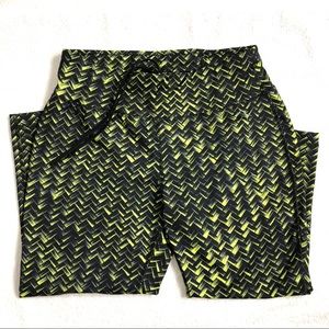 Danskin Now Capri leggings S (4-6)